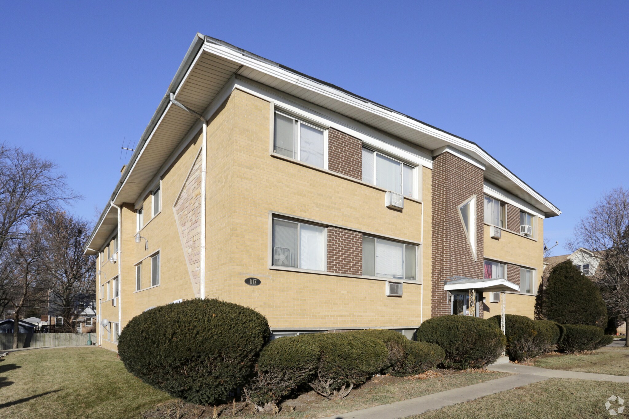 1117 E Roosevelt Rd Wheaton, IL 60187 MultiFamily Property for Sale