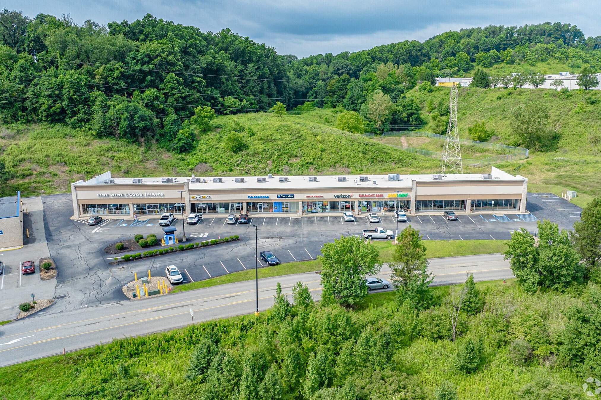 6750 Hollywood Blvd, Delmont, PA for Rent