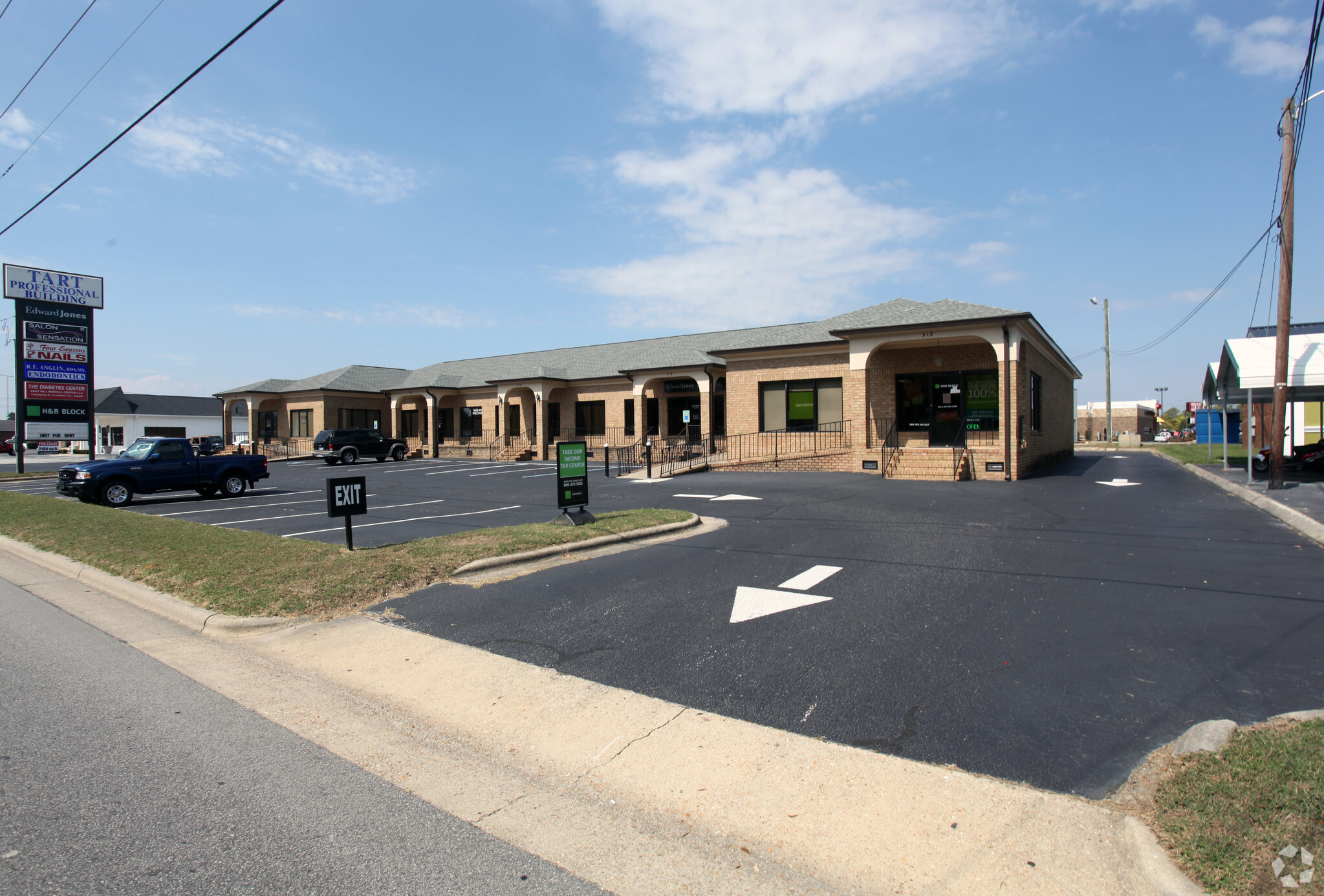 512-520 Erwin Rd, Dunn, NC for Rent