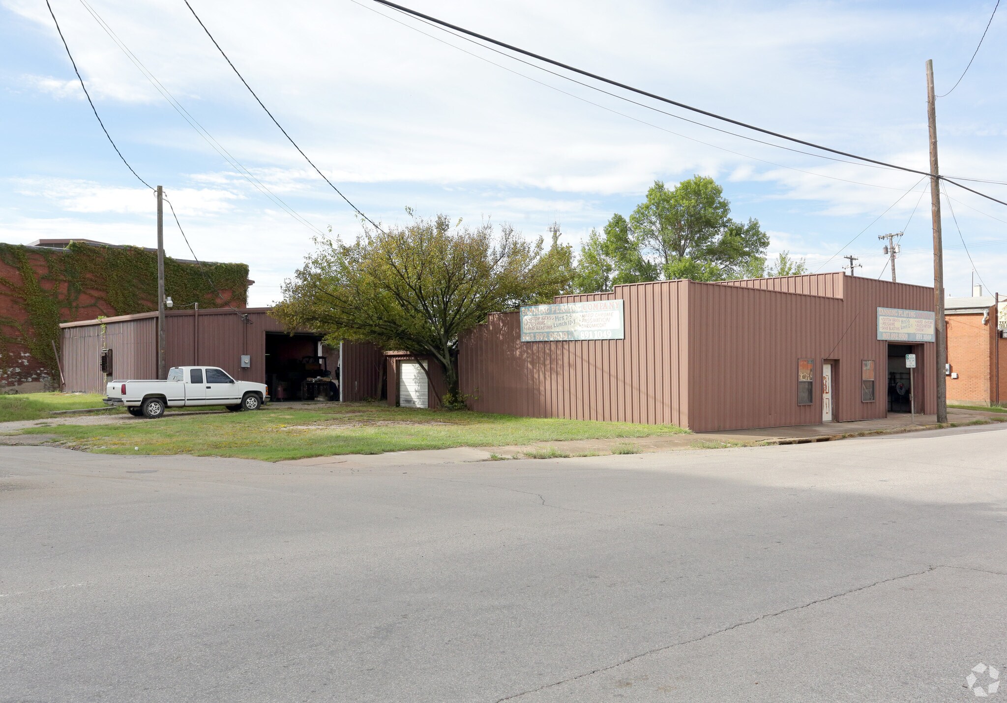 312 E Houston St, Sherman, TX for Sale