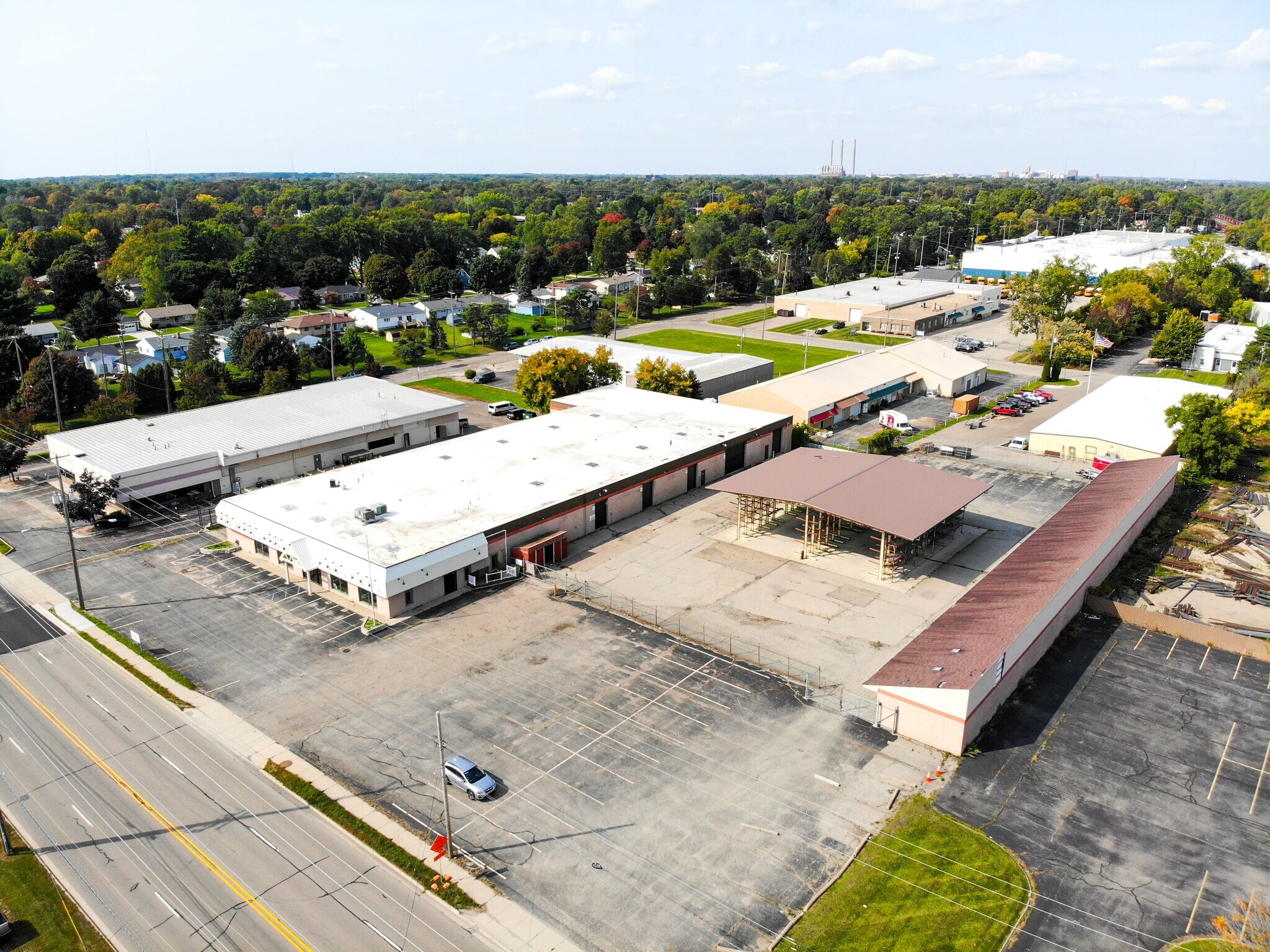 1325 E Jolly Rd Lansing, MI 48910 Industrial Property for Lease on