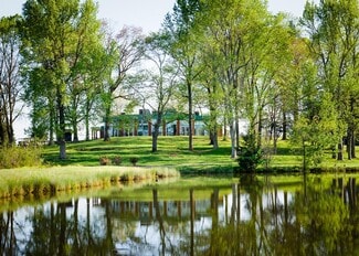 Farmville, VA Sports and Entertainment - 36 Wedgewood Dr