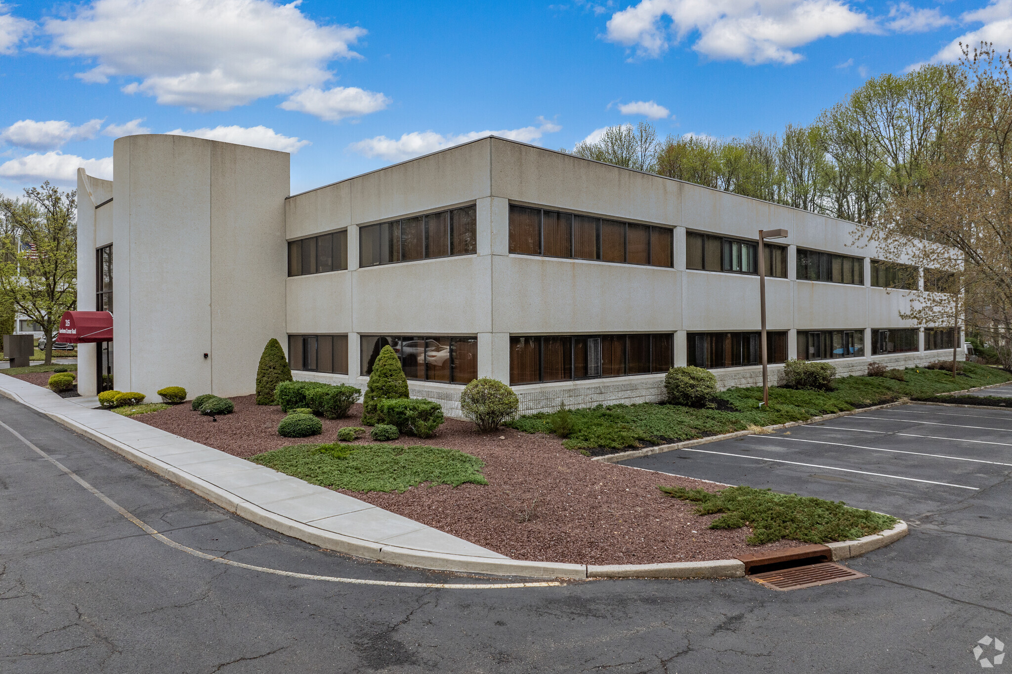 225 Gordons Corner Rd, Manalapan, NJ for Sale