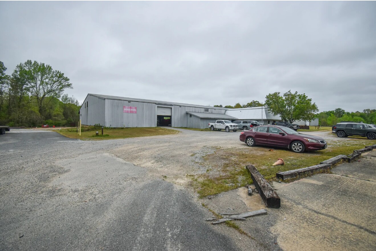 16487 Sawmill Rd, Moundville, AL for Sale