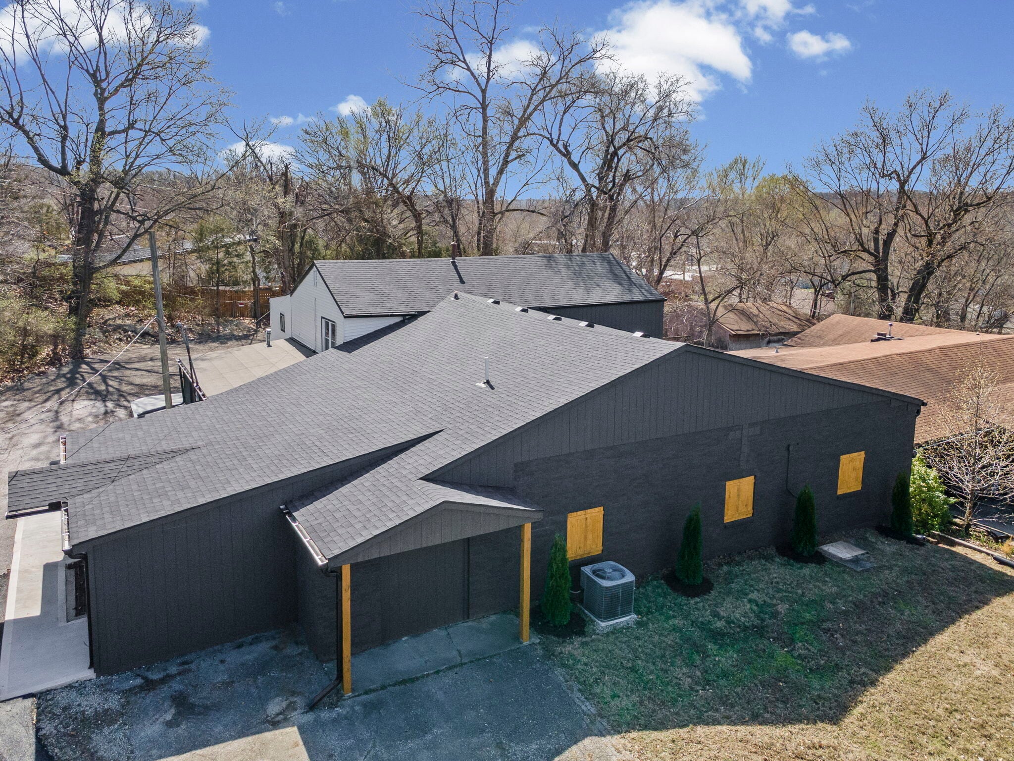 2015 NW 50th St, Northmoor, MO for Sale