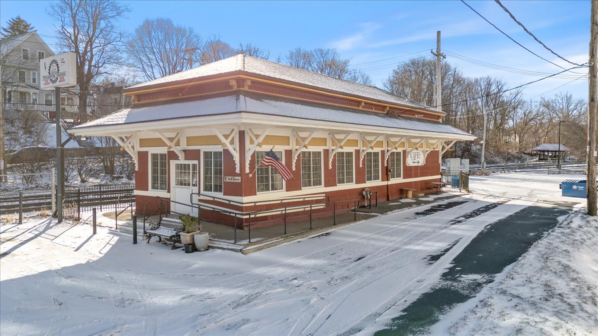 30 Railroad Ave, Haverhill, MA for Sale
