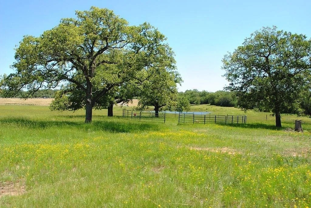 21741 E Interstate 10, Luling, TX for Sale