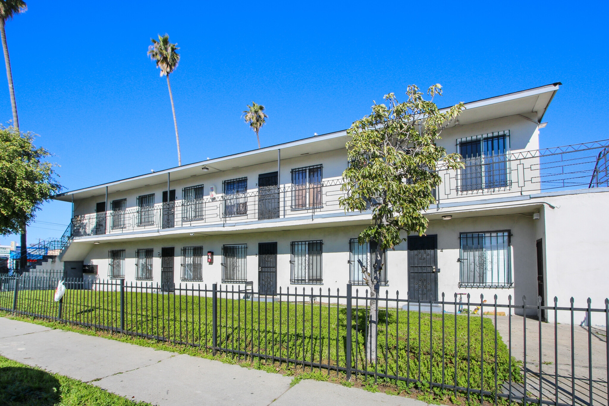 11226 S Figueroa St Los Angeles, CA 90061 MultiFamily Property for