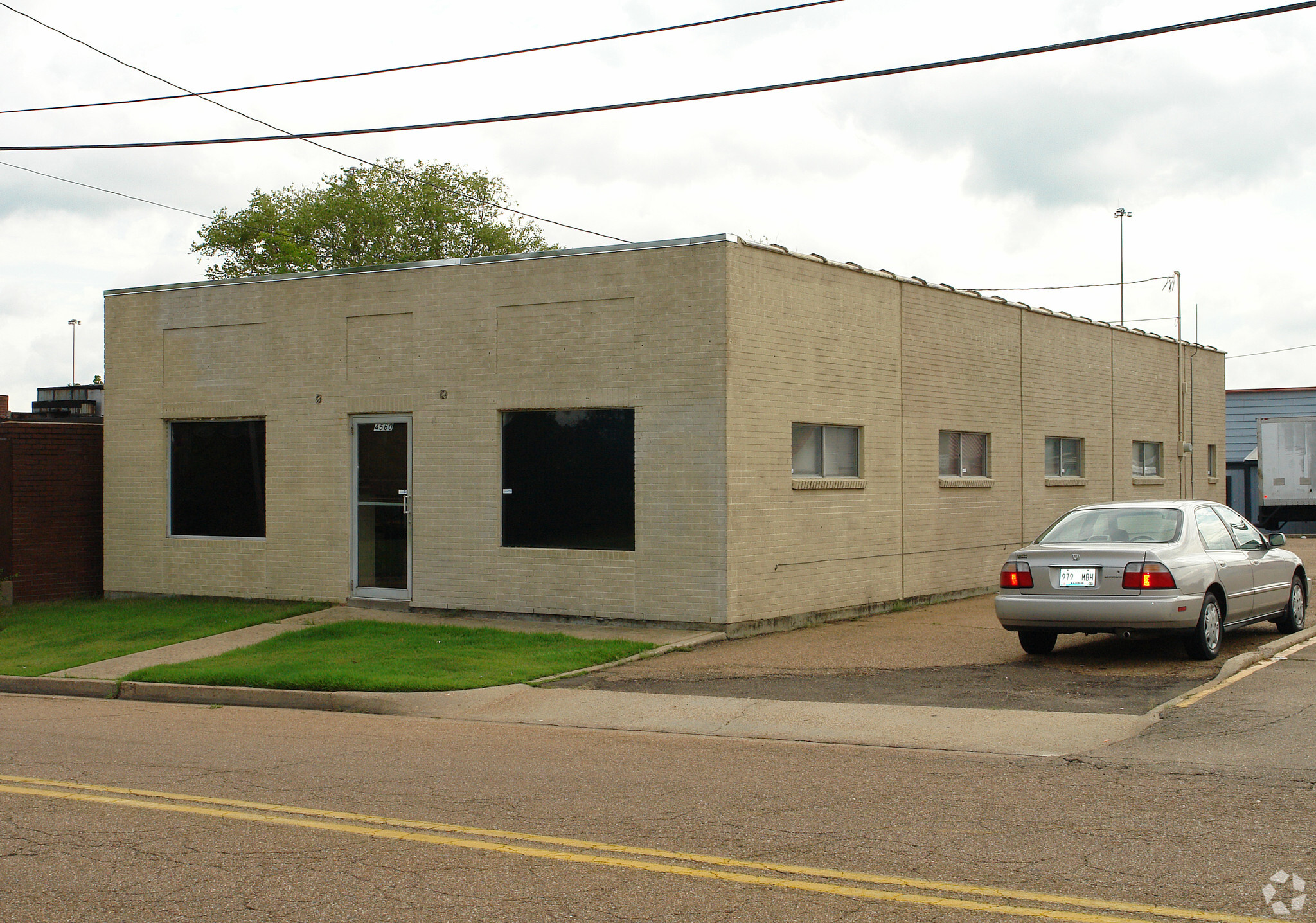 4560 Office Park Dr, Jackson, MS for Sale