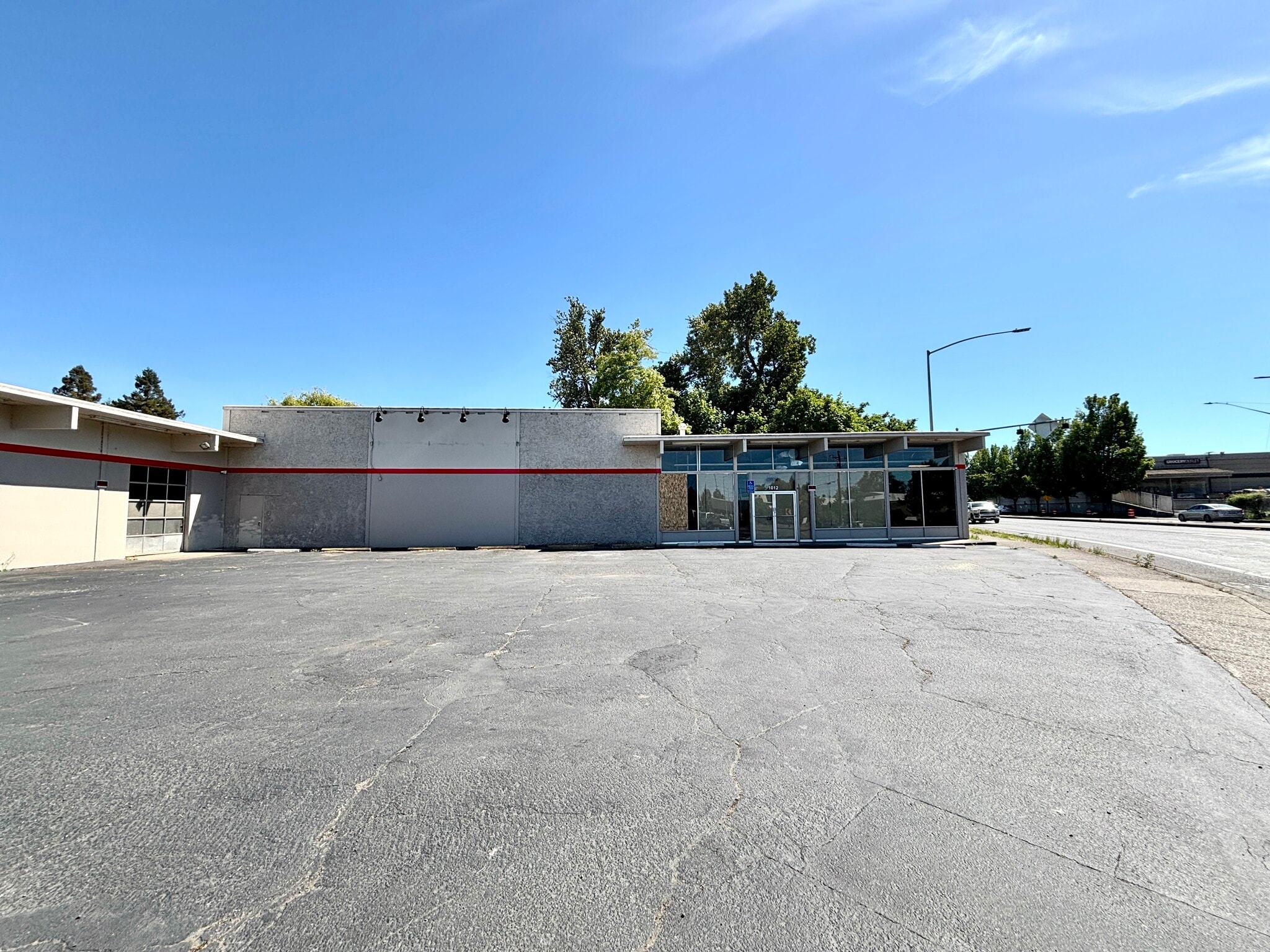 1012 Commercial St NE, Salem, OR for Rent