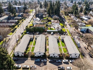 Portland, OR undefined - 5104 SE Clinton St