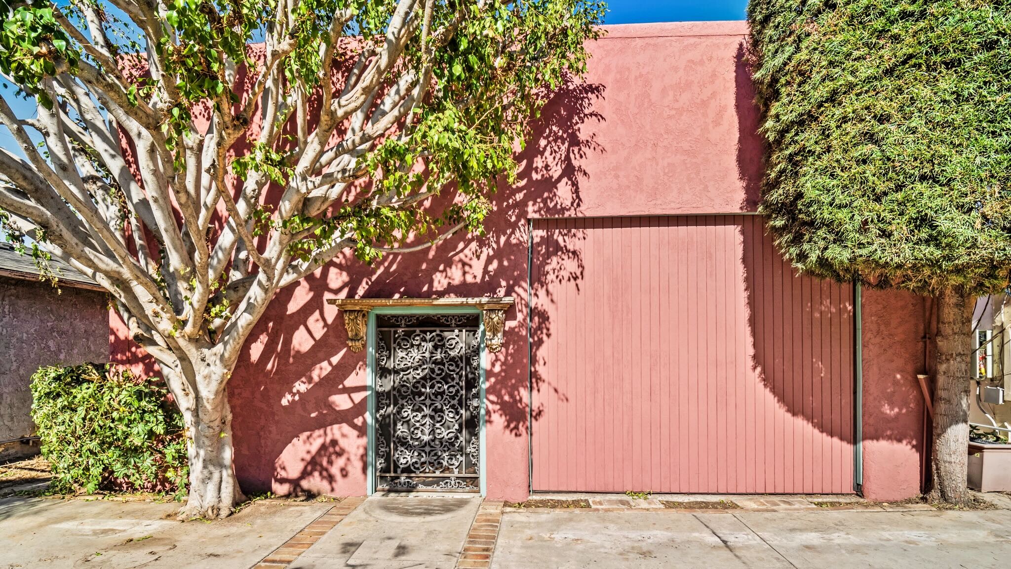 4635 E Anaheim St, Long Beach, CA for Sale