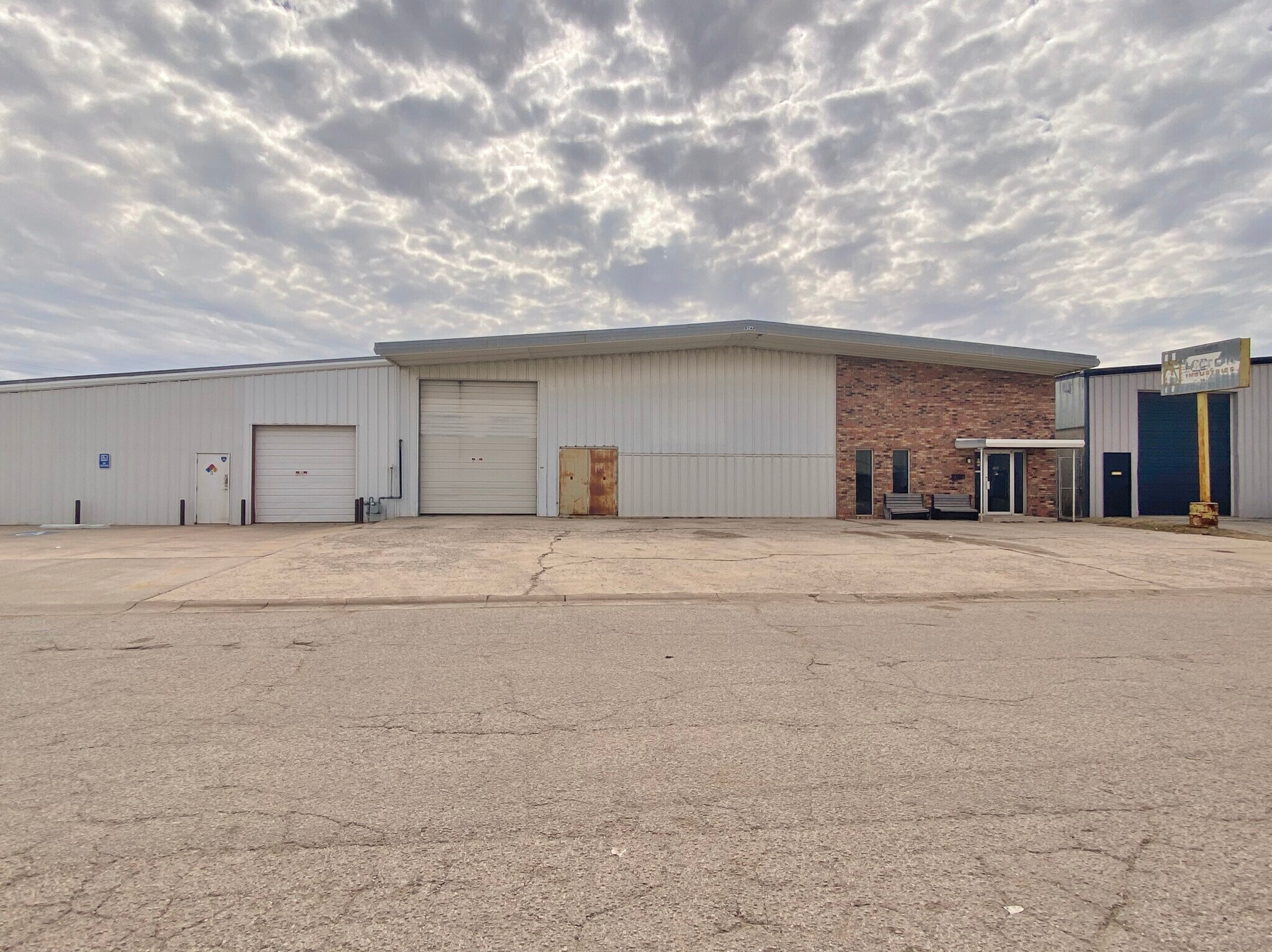 2412 SW 14th St, Oklahoma City, OK for Sale