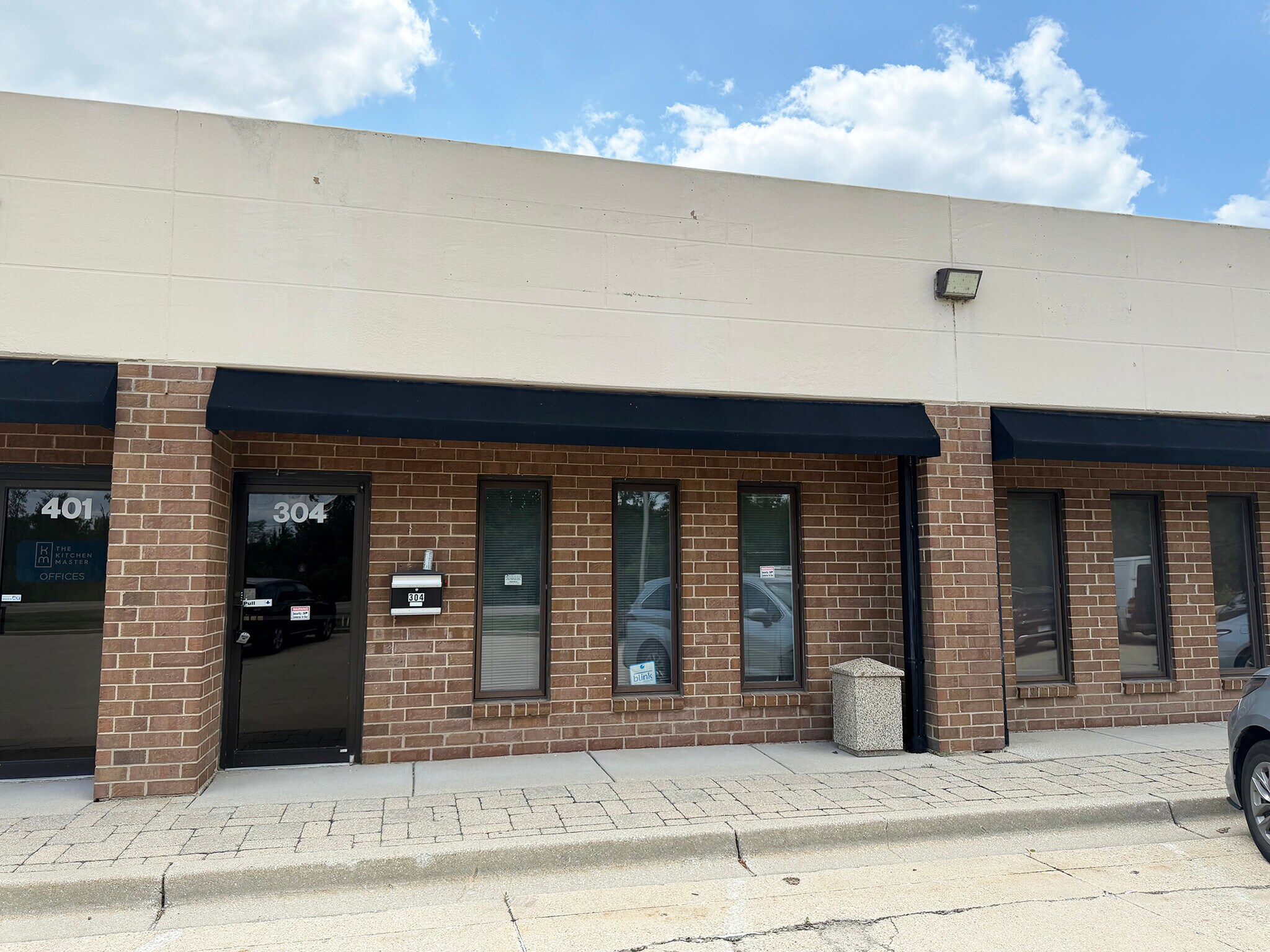 600 Industrial Dr, Naperville, IL for Rent