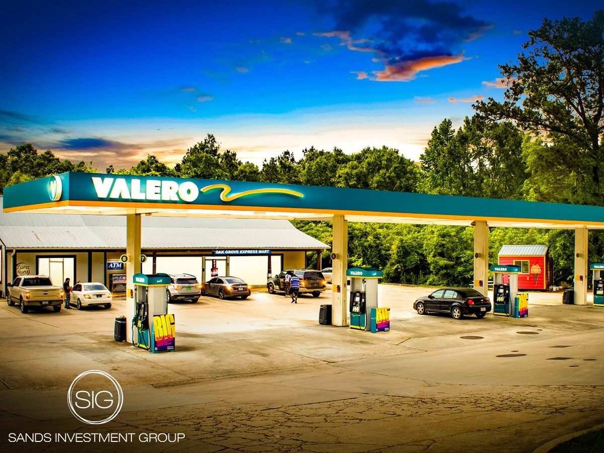 2601 Oak Grove Rd, Hattiesburg, MS for Sale