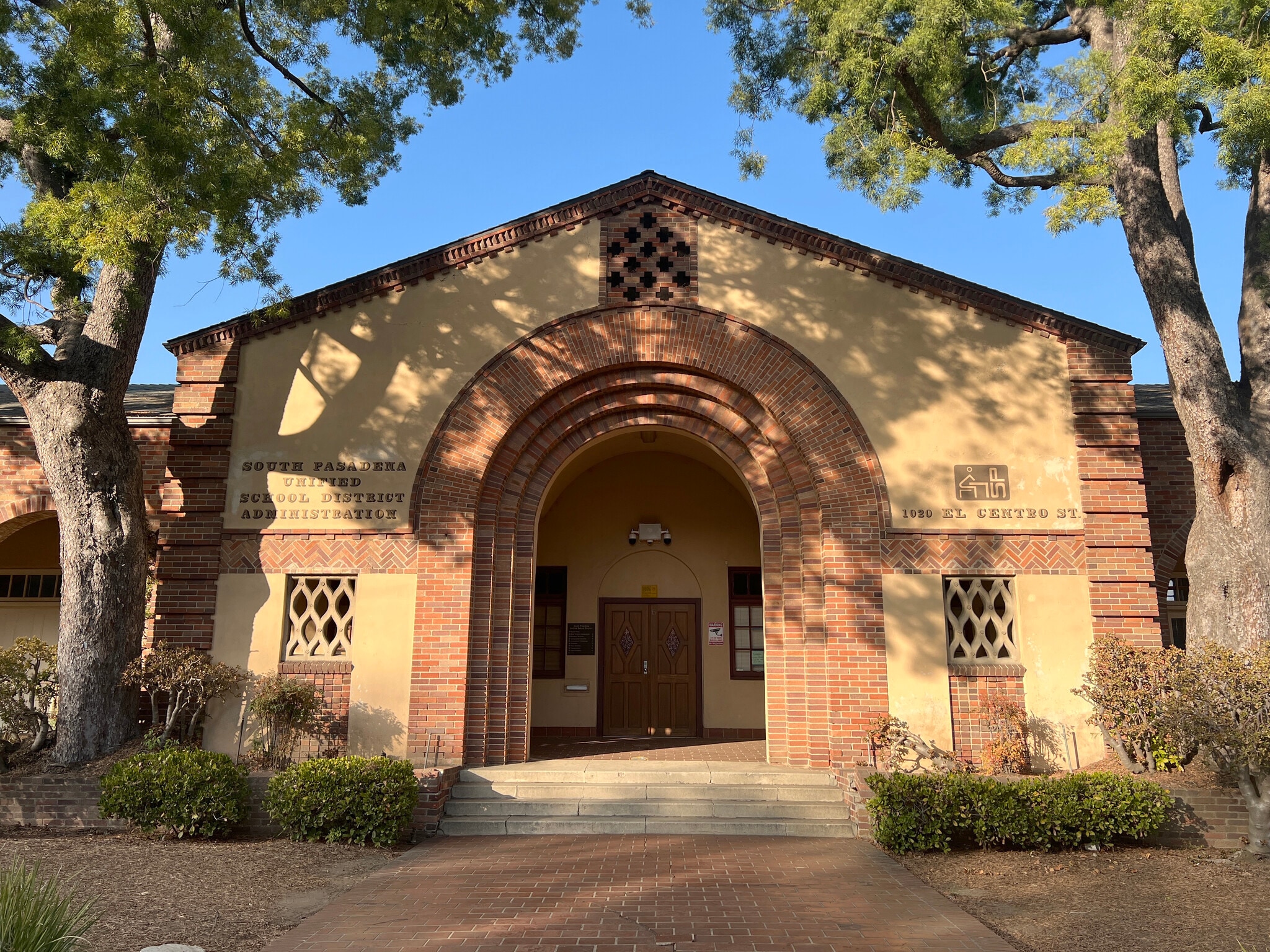 1020 El Centro St, South Pasadena, CA for Sale