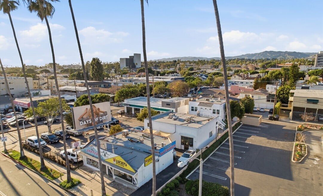 2709 Santa Monica Blvd, Santa Monica, CA for Sale
