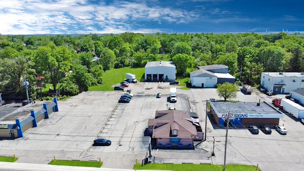 6028 N Dixie Dr, Dayton, OH for Sale