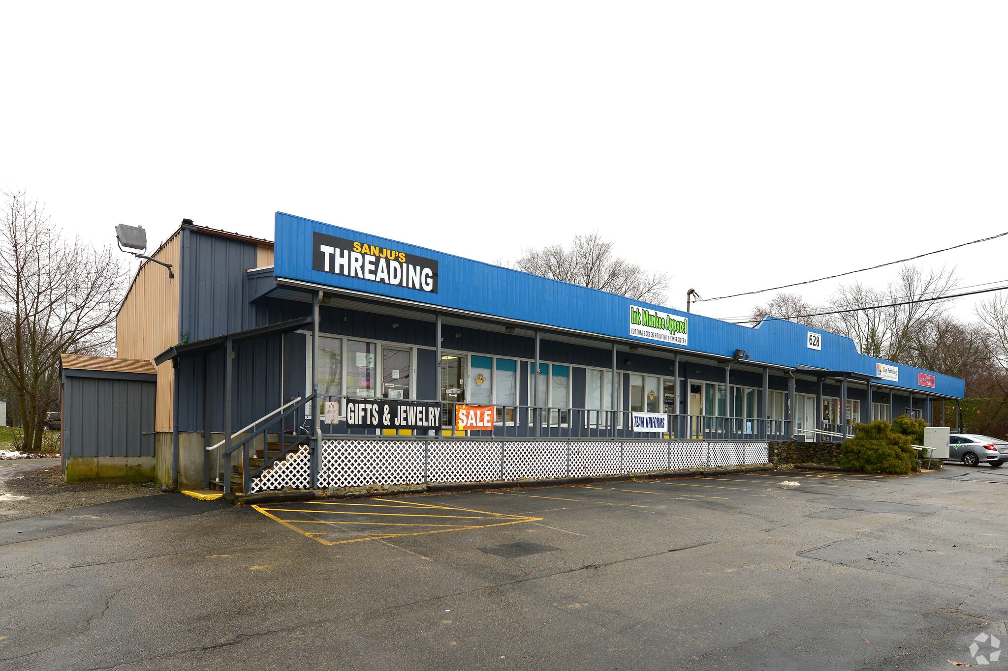 628 Metacom Ave, Warren, RI for Sale