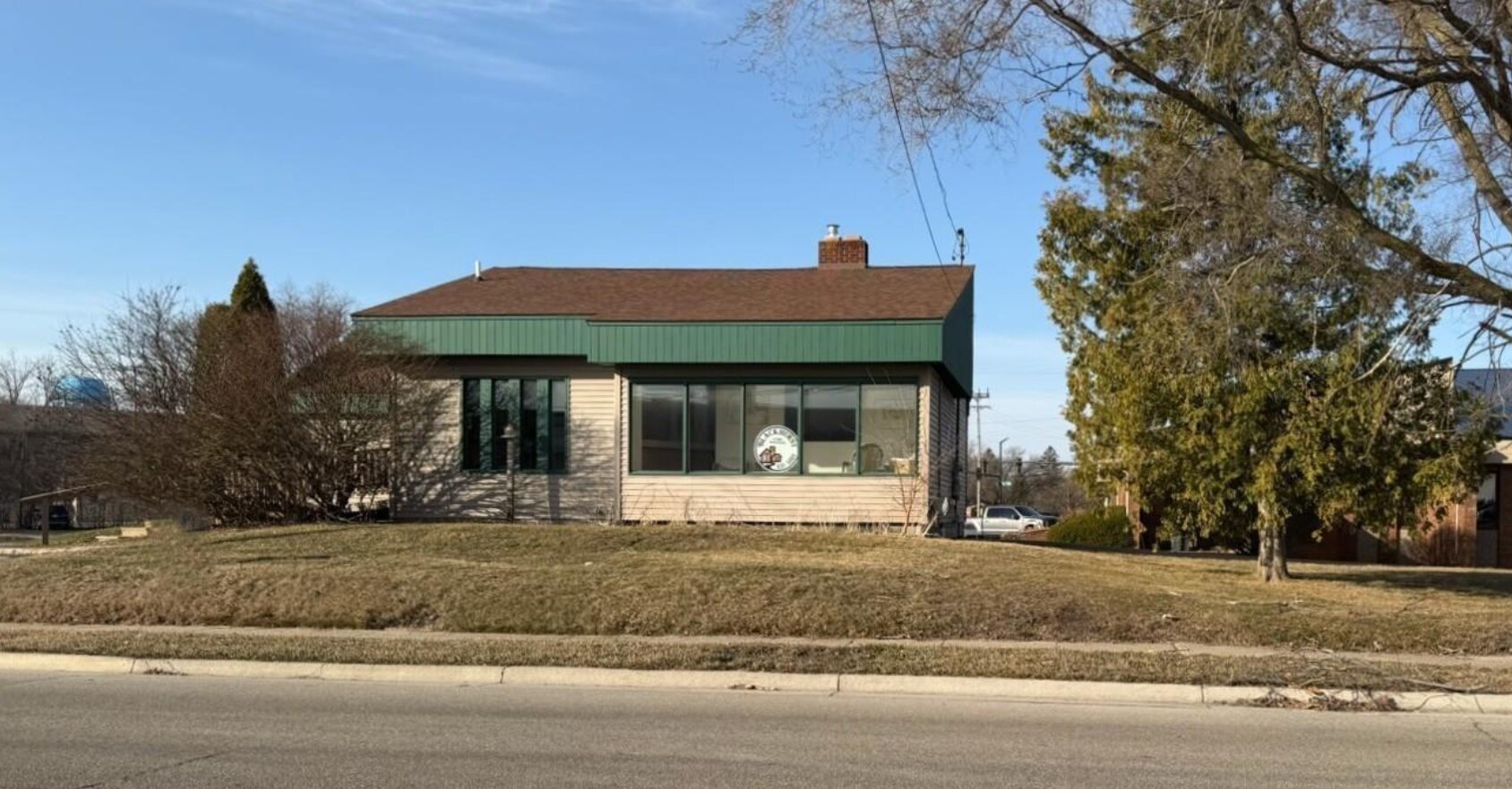 402 Bayliss St, Midland, MI for Sale