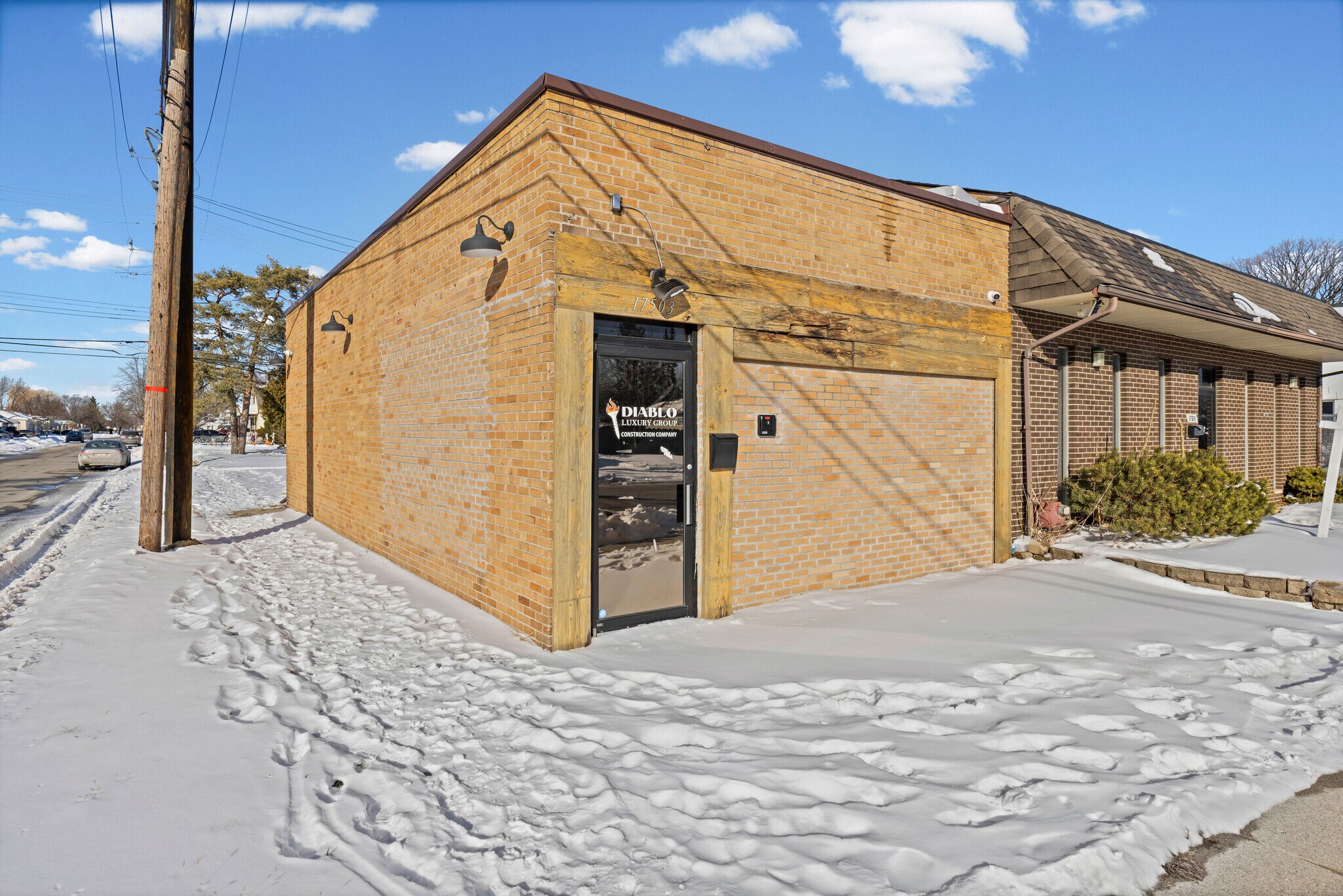 17503 Stephens Dr, Eastpointe, MI for Sale
