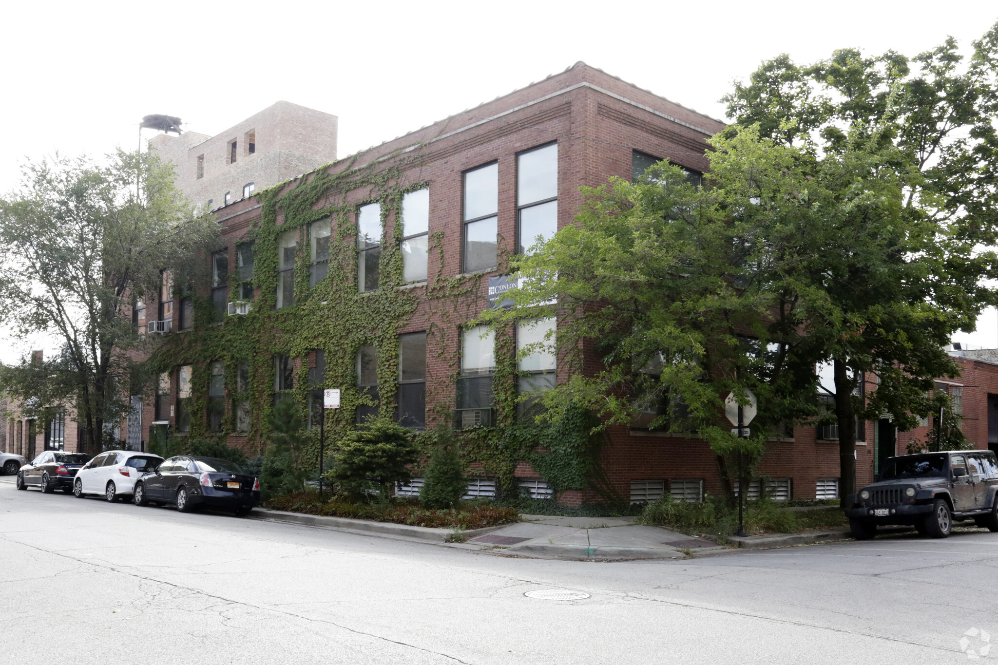 1517 W Carroll Ave, Chicago, IL for Rent