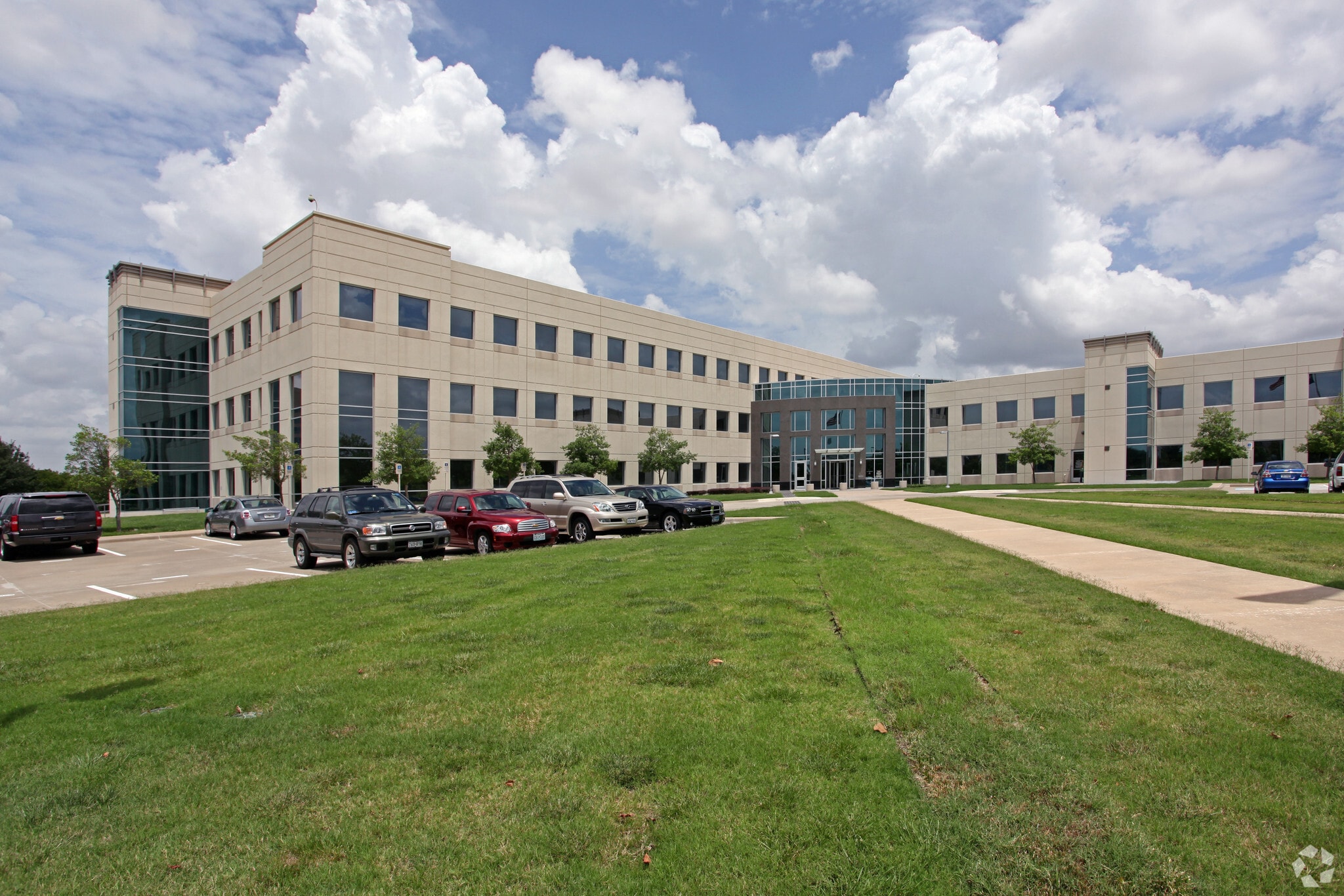 5601 Headquarters Dr, Plano, TX for Rent