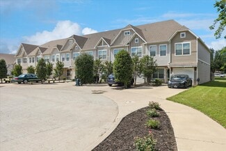 Denton, TX Apartments - 101 Springtree St