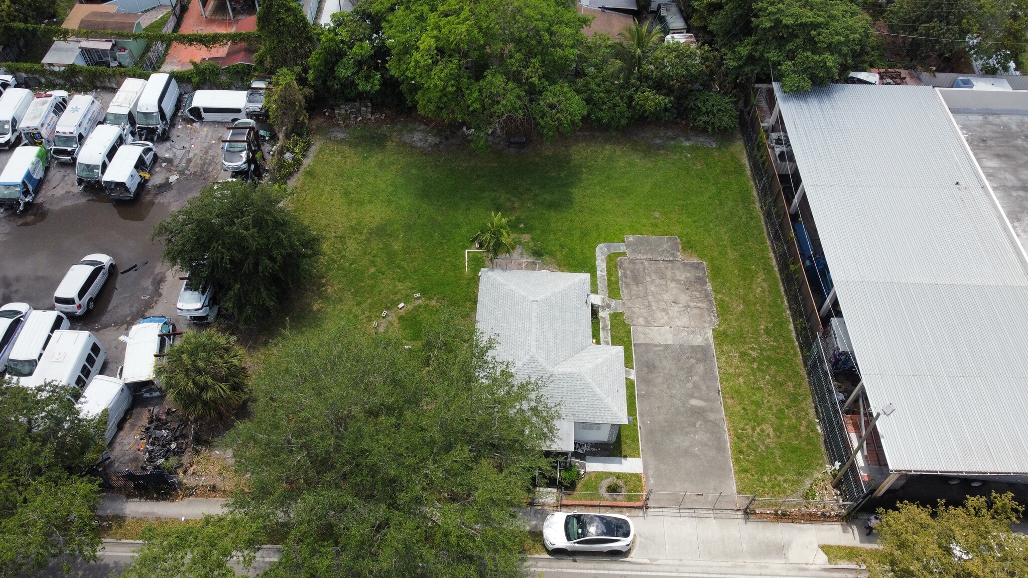 3054 NW 62nd st, Miami, FL for Sale