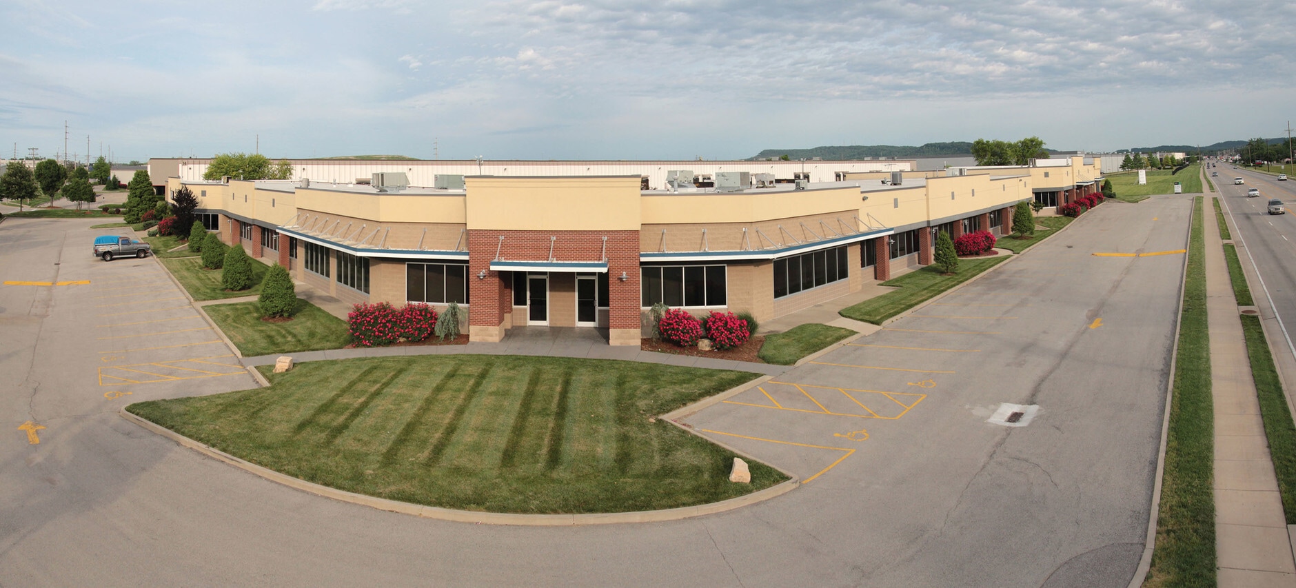 7707 National Tpke, Louisville, KY for Sale