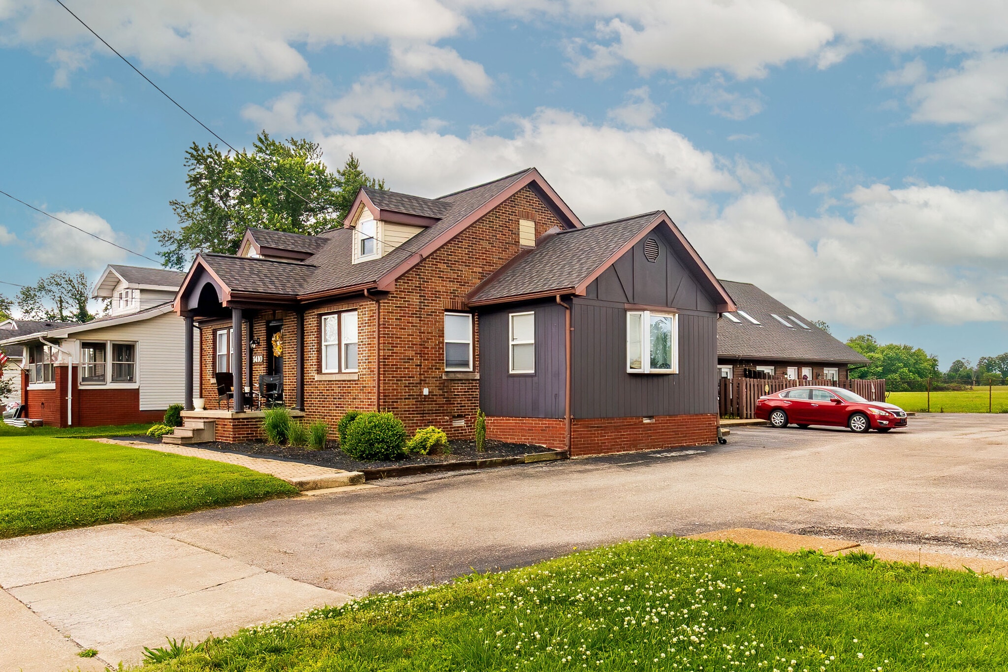 1410 N Weinbach Ave, Evansville, IN for Sale