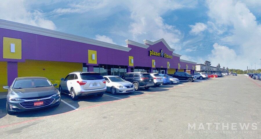 2740-2770 Valwood Pky, Farmers Branch, TX for Rent