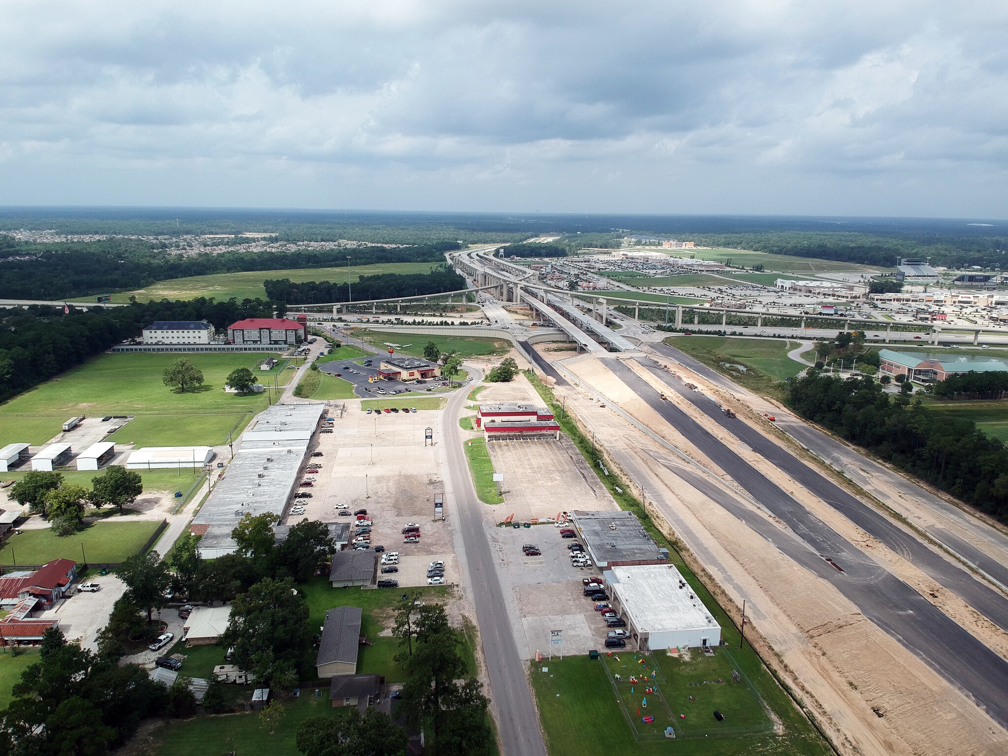 22480-22606 Community Dr, New Caney, TX for Rent