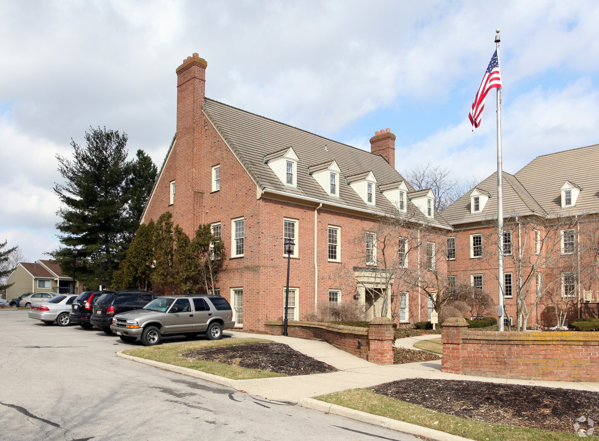 40 Northwoods Blvd, Columbus, OH for Rent