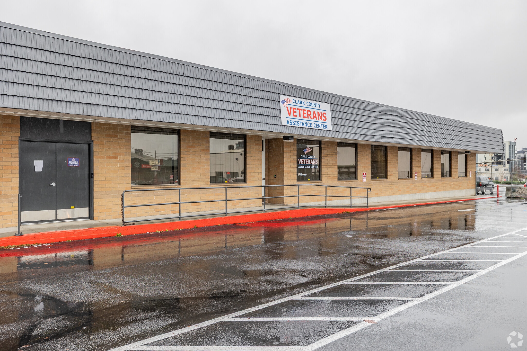 907 Harney St, Vancouver, WA for Rent