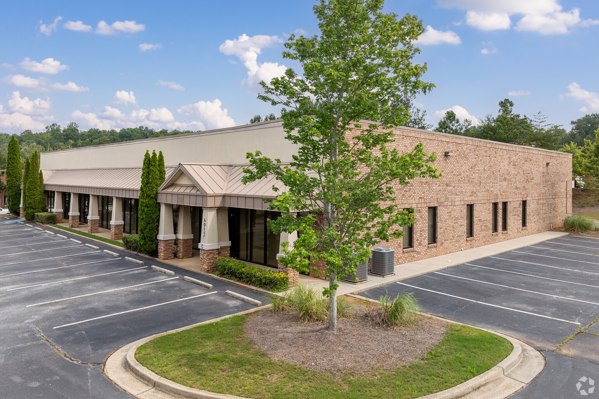4913 Summer Oak Dr, Buford, GA for Rent
