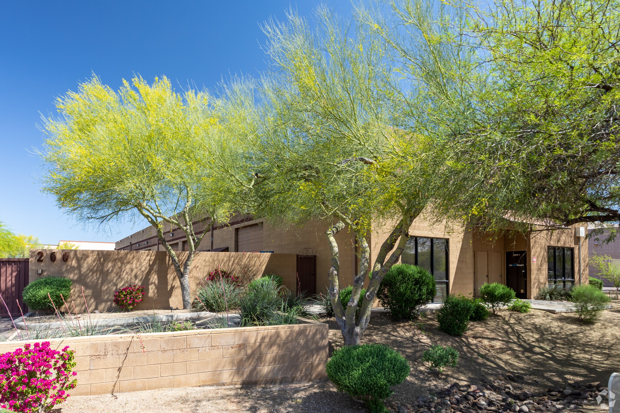 260 E Comstock Dr, Chandler, AZ for Sale