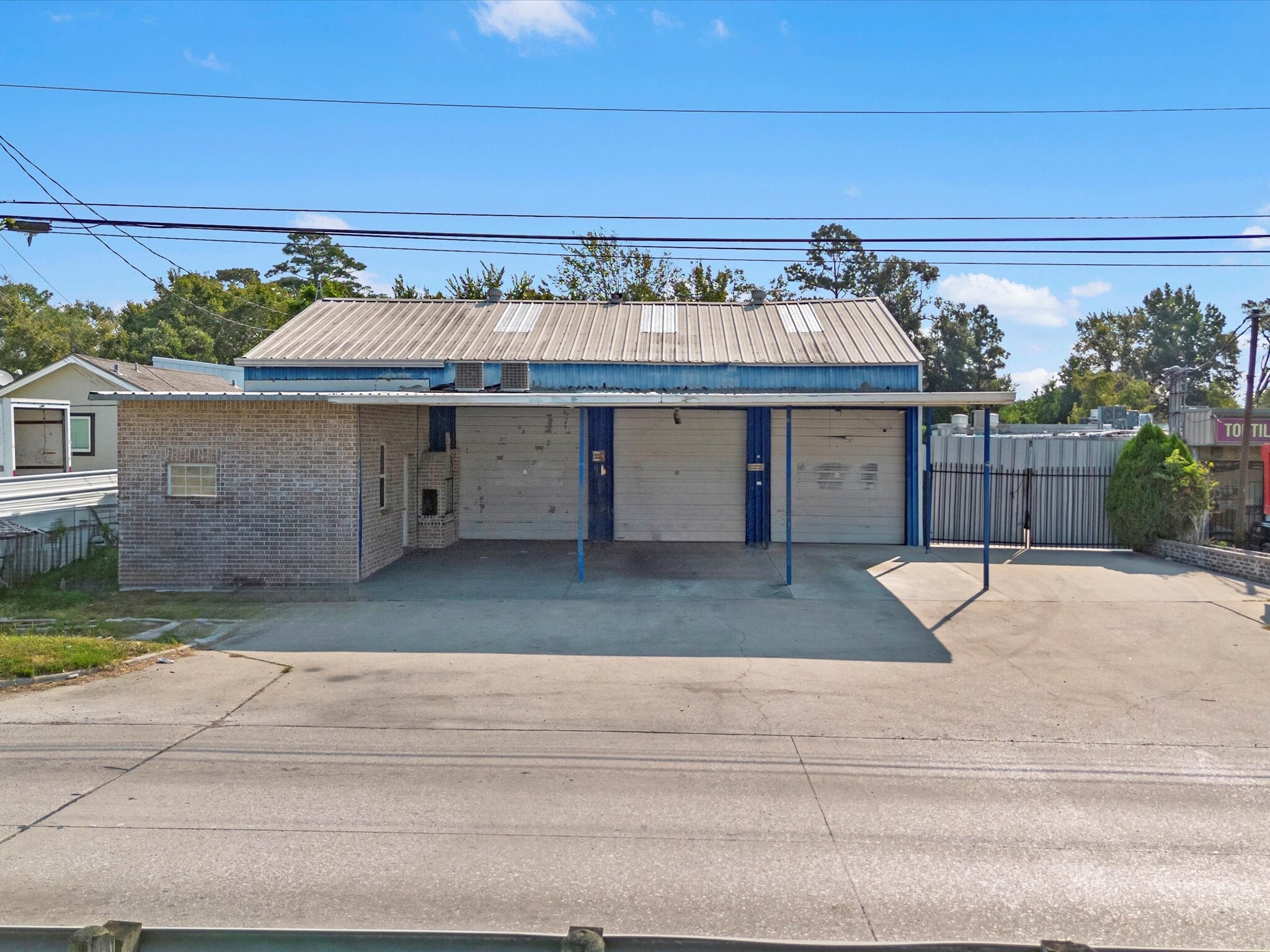 8518 C E King Pky, Houston, TX for Sale
