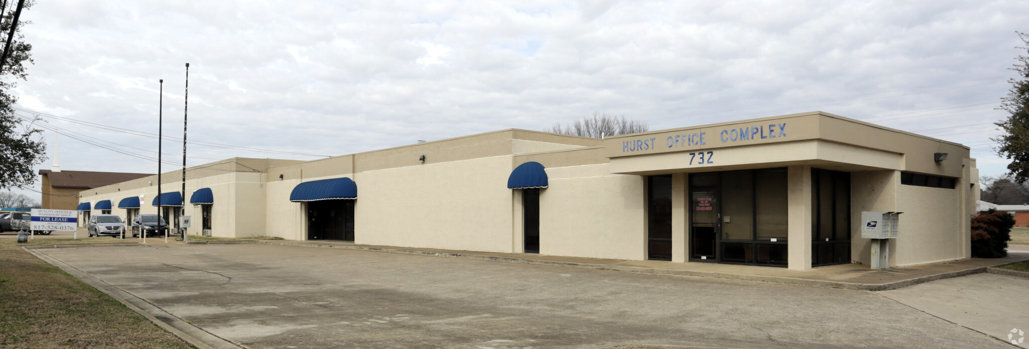 732-750 W Hurst Blvd, Hurst, TX for Rent