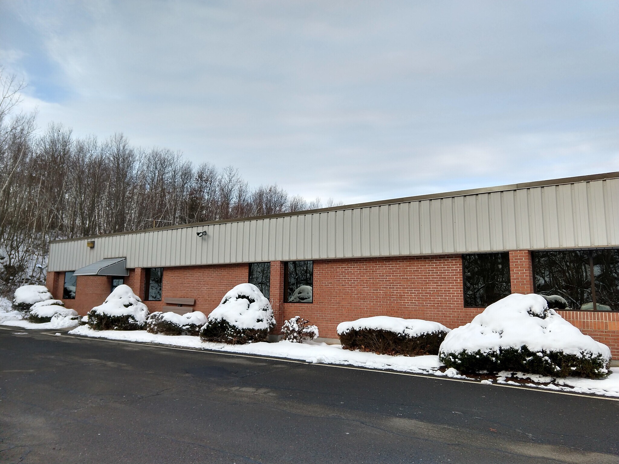 150 Mattatuck Heights Rd Waterbury, CT 06705 Flex Property for Sale