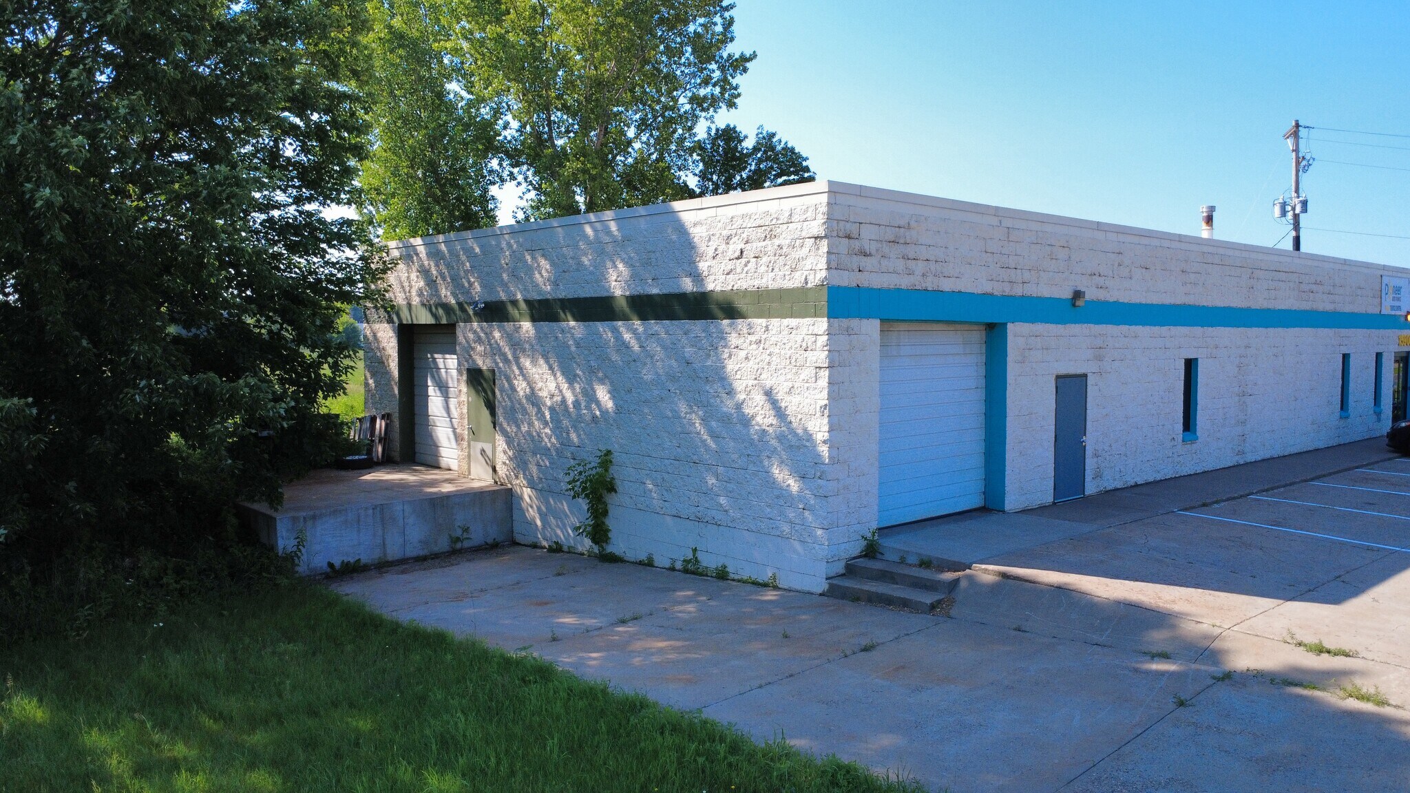 15903 NE Lincoln Ave, Ham Lake, MN for Rent