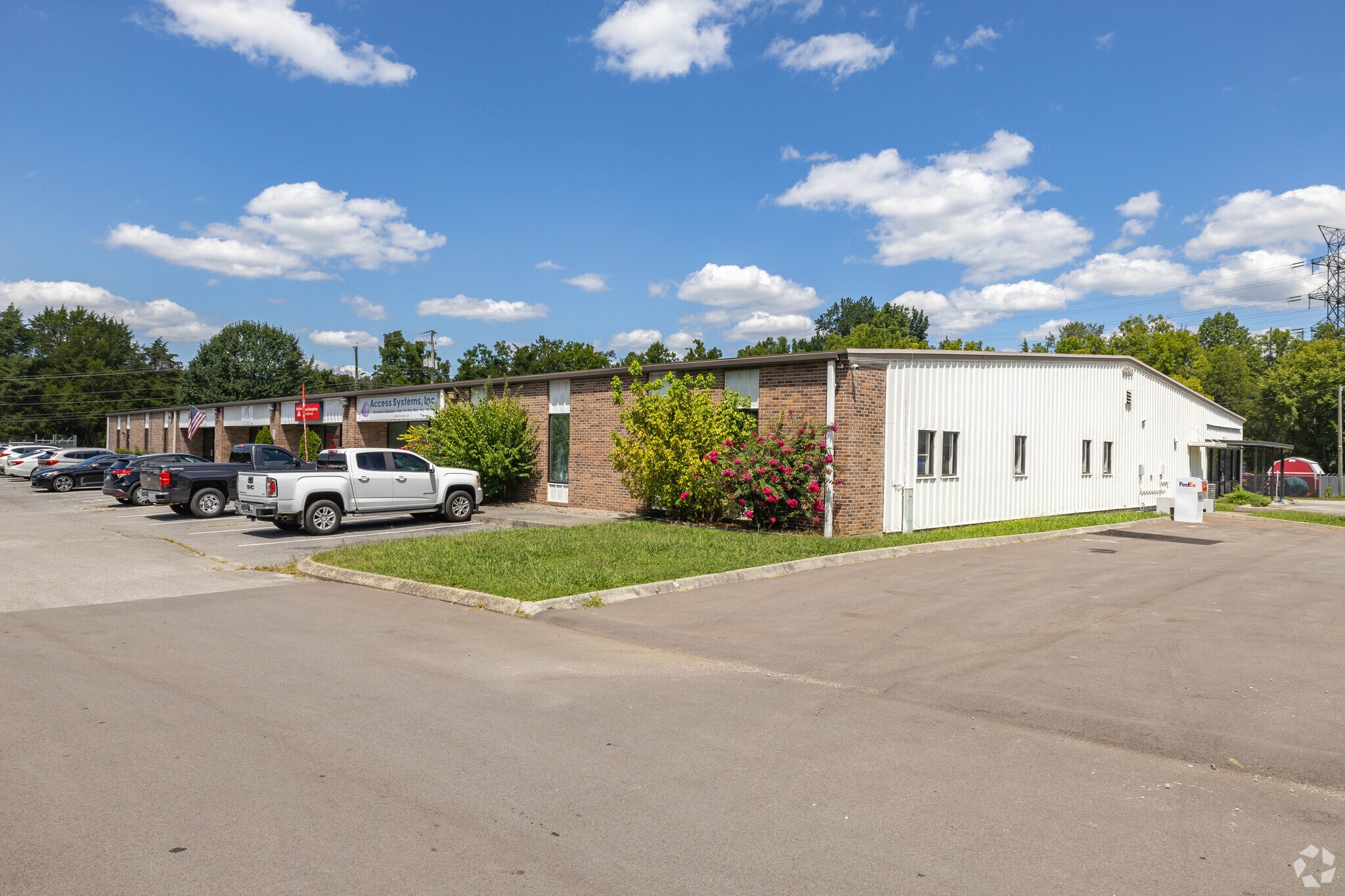 6636 Central Ave Pike, Knoxville, TN for Rent