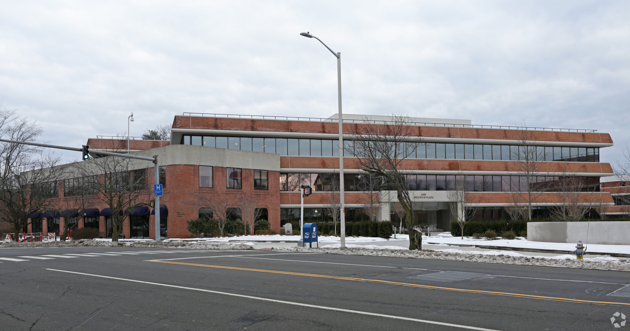 1 Pickwick Plaza, Greenwich, CT for Rent