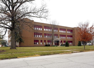 Greenfield, IN Apartments - 600 W North St