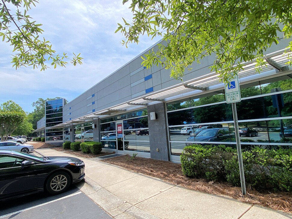 142 S Cardigan Way, Mooresville, NC for Rent