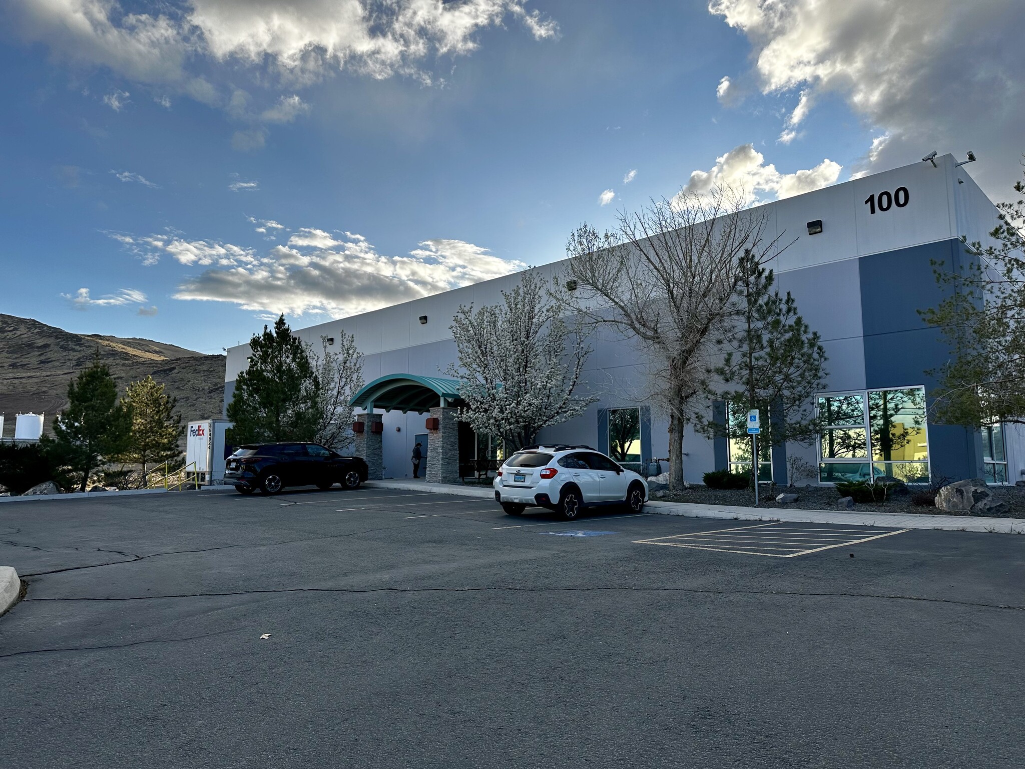 100 Ireland Dr, Mccarran, NV for Rent