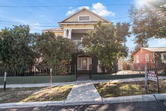 San Antonio, TX Apartments - 1110 W Ashby Pl