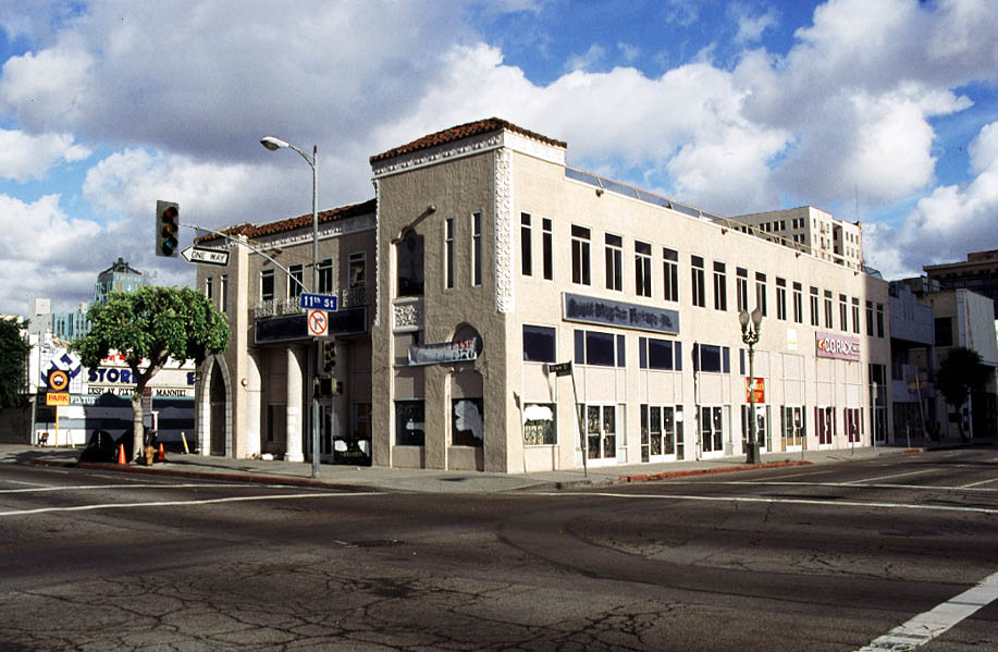 1058-1060 S Olive St, Los Angeles, CA for Sale