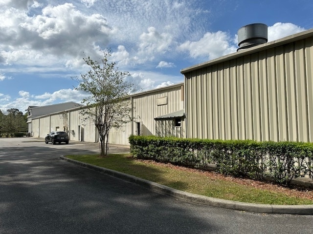 1315 E International Speedway Blvd, Deland, FL for Sale
