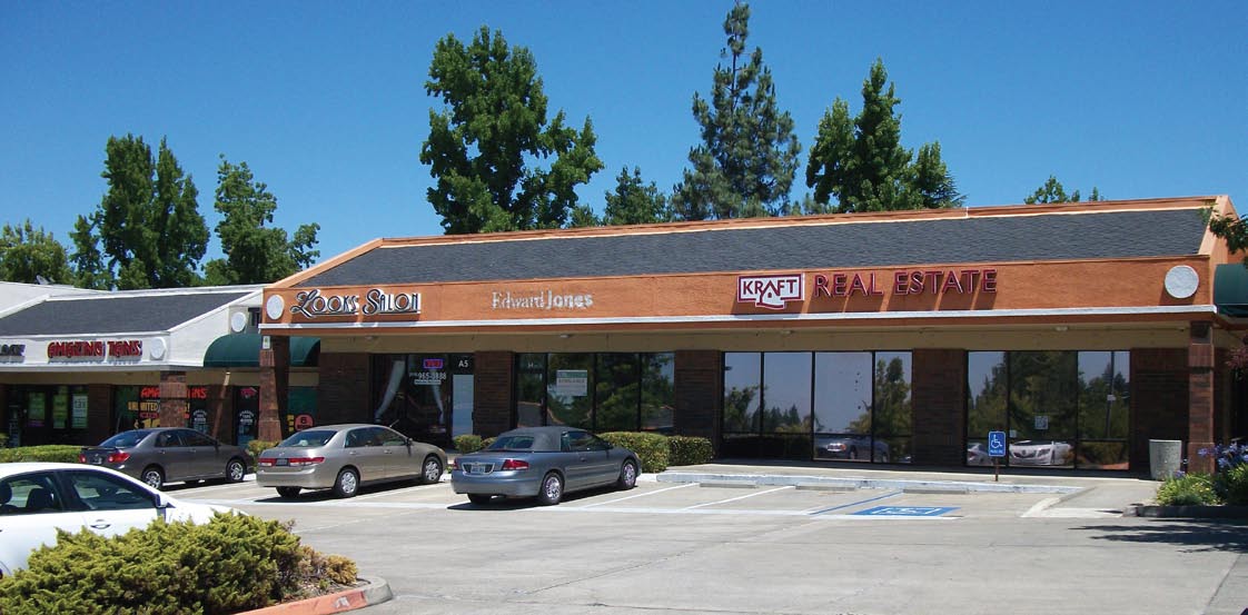 8121 Madison Ave Fair Oaks, CA 95628 Shopping Center Property for